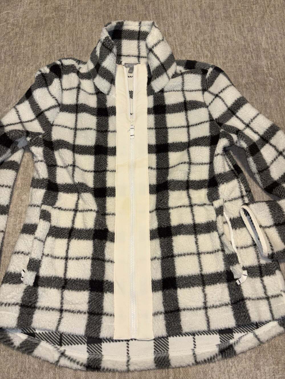 T by Talbots Merry Plaid Cozy Sherpa Full Zip Jacket Black White Large L